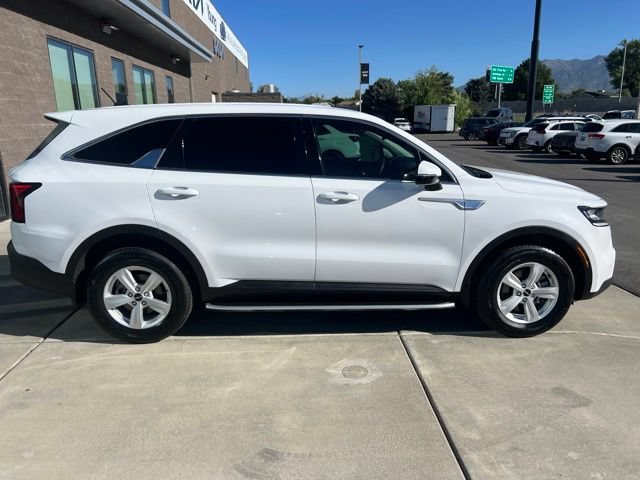 Used 2022 Kia Sorento LX AWD/4WD image 6