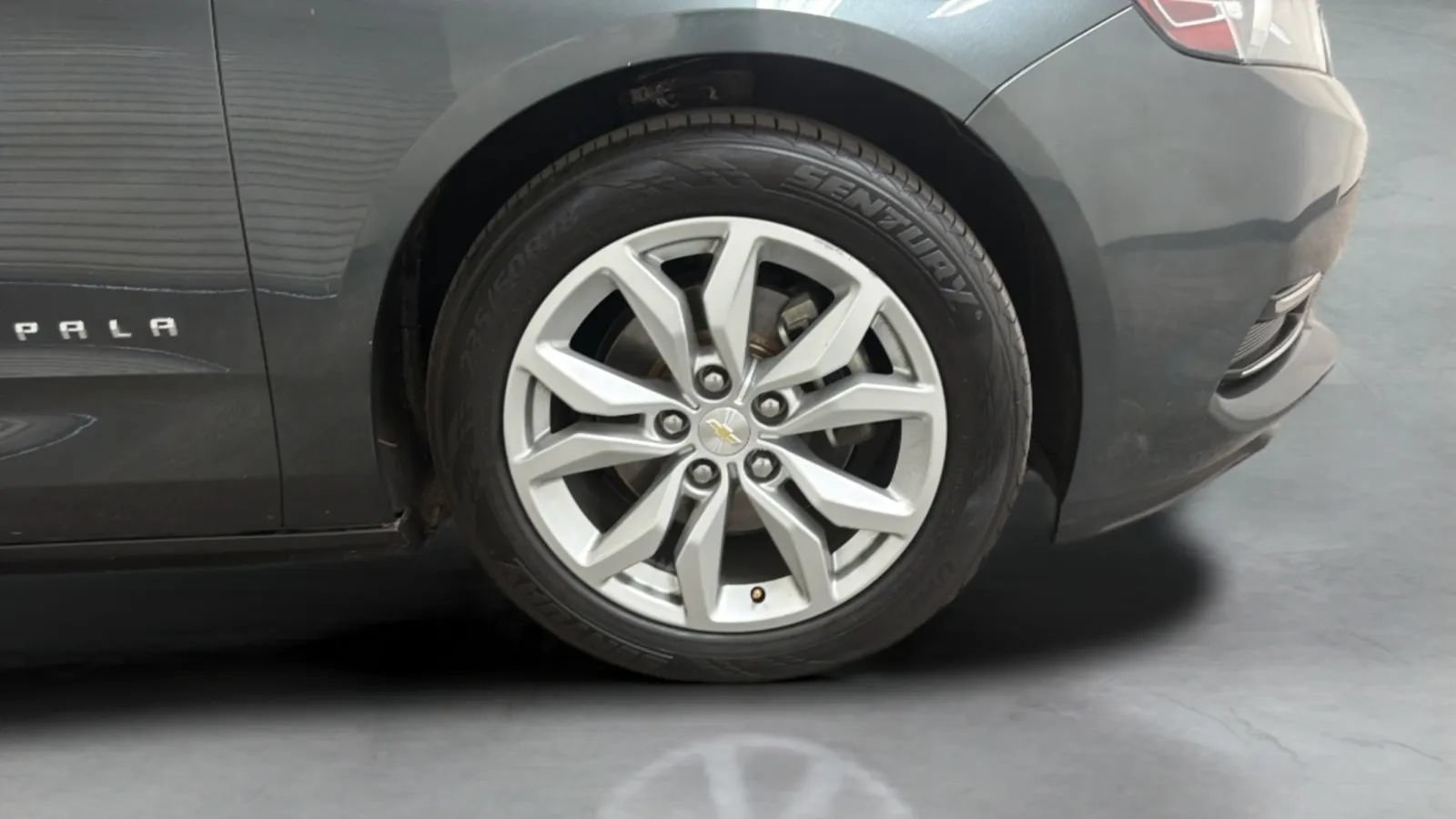 Used 2018 Chevrolet Impala LT FWD image 24