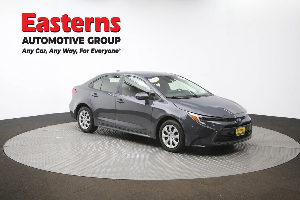 Used 2023 Toyota Corolla LE w/ Carpet Mat Package (TMS) FWD image 48