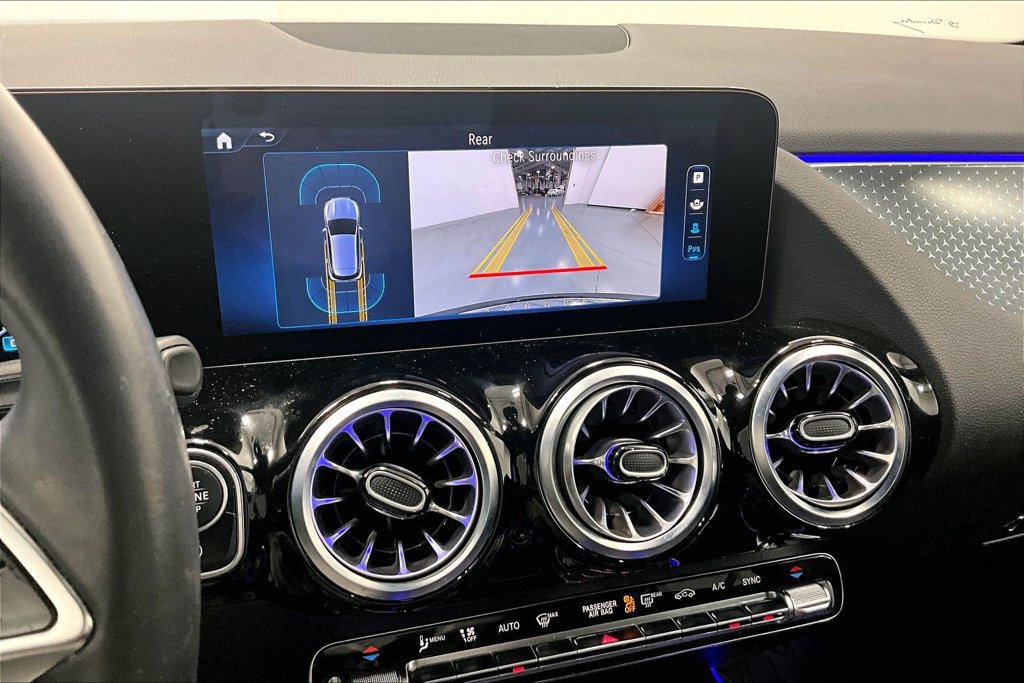 Used 2025 Mercedes-Benz GLA 250 4MATIC image 22