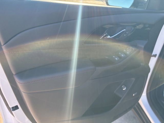 Certified 2023 Chevrolet Traverse RS image 19