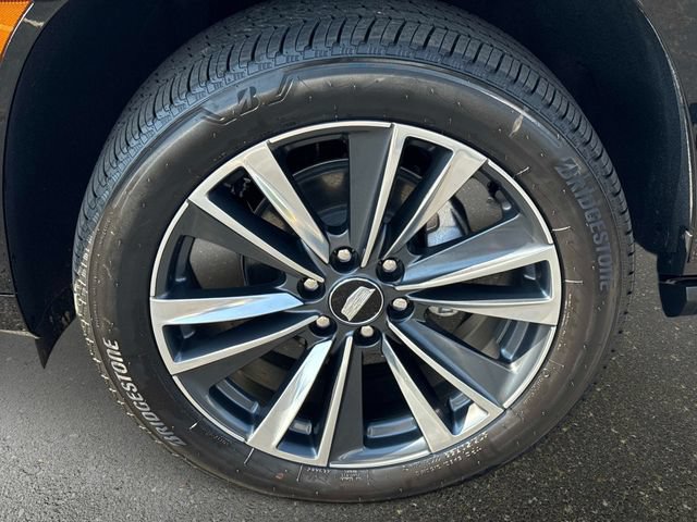 New 2026 Cadillac Escalade ESV Sport w/ LPO, Floor Liner Package AWD/4WD image 10