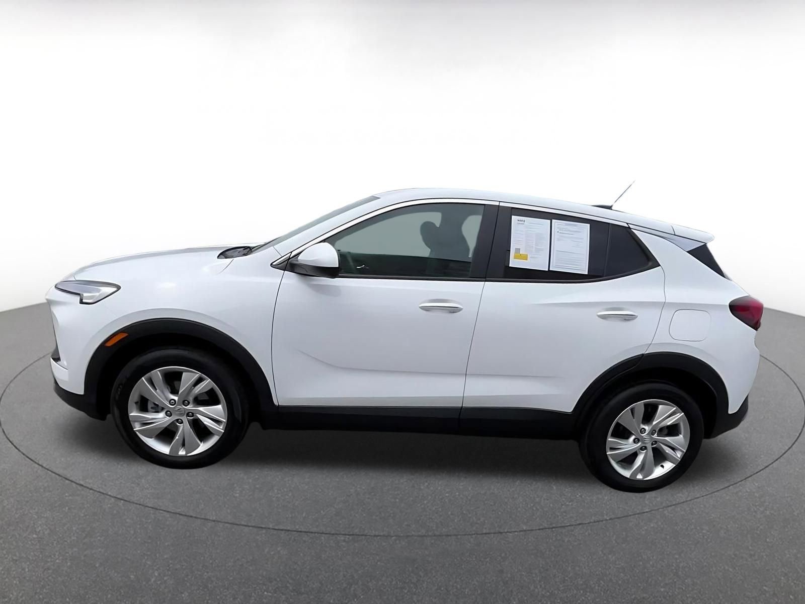 Used 2025 Buick Encore GX Preferred FWD image 8
