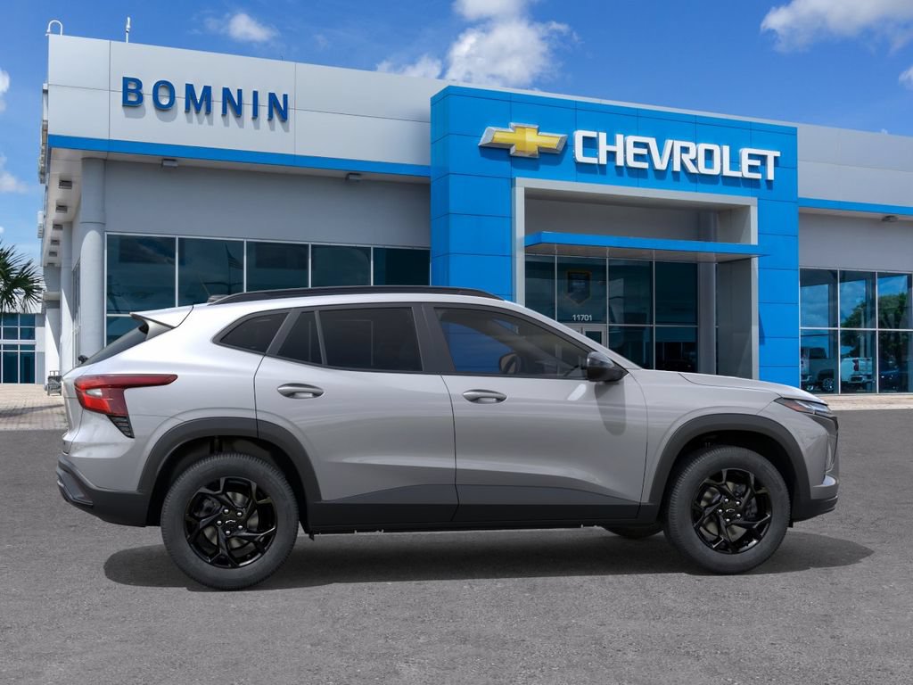 New 2026 Chevrolet Trax LT w/ Midnight Edition FWD image 6