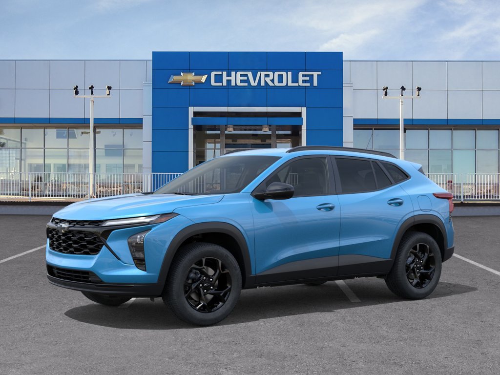 New 2026 Chevrolet Trax LT w/ Driver Confidence Package FWD image 2