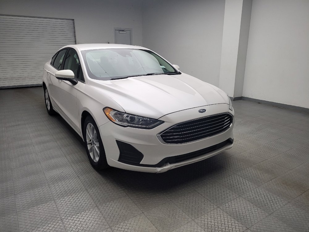Used 2020 Ford Fusion SE FWD image 13
