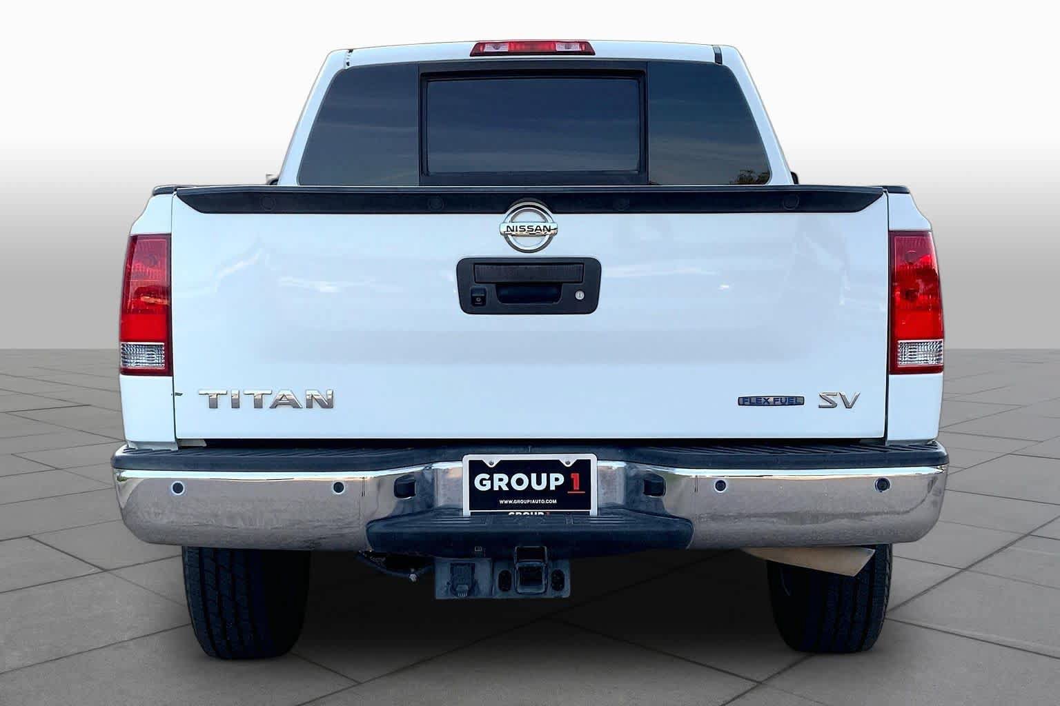 Used 2013 Nissan Titan SV w/ SV Premium Utility Pkg RWD image 4