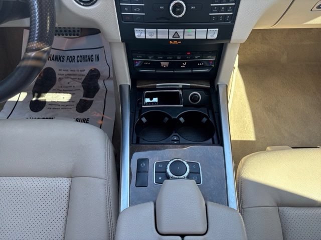 Used 2016 Mercedes-Benz E 350 4MATIC Sedan image 21