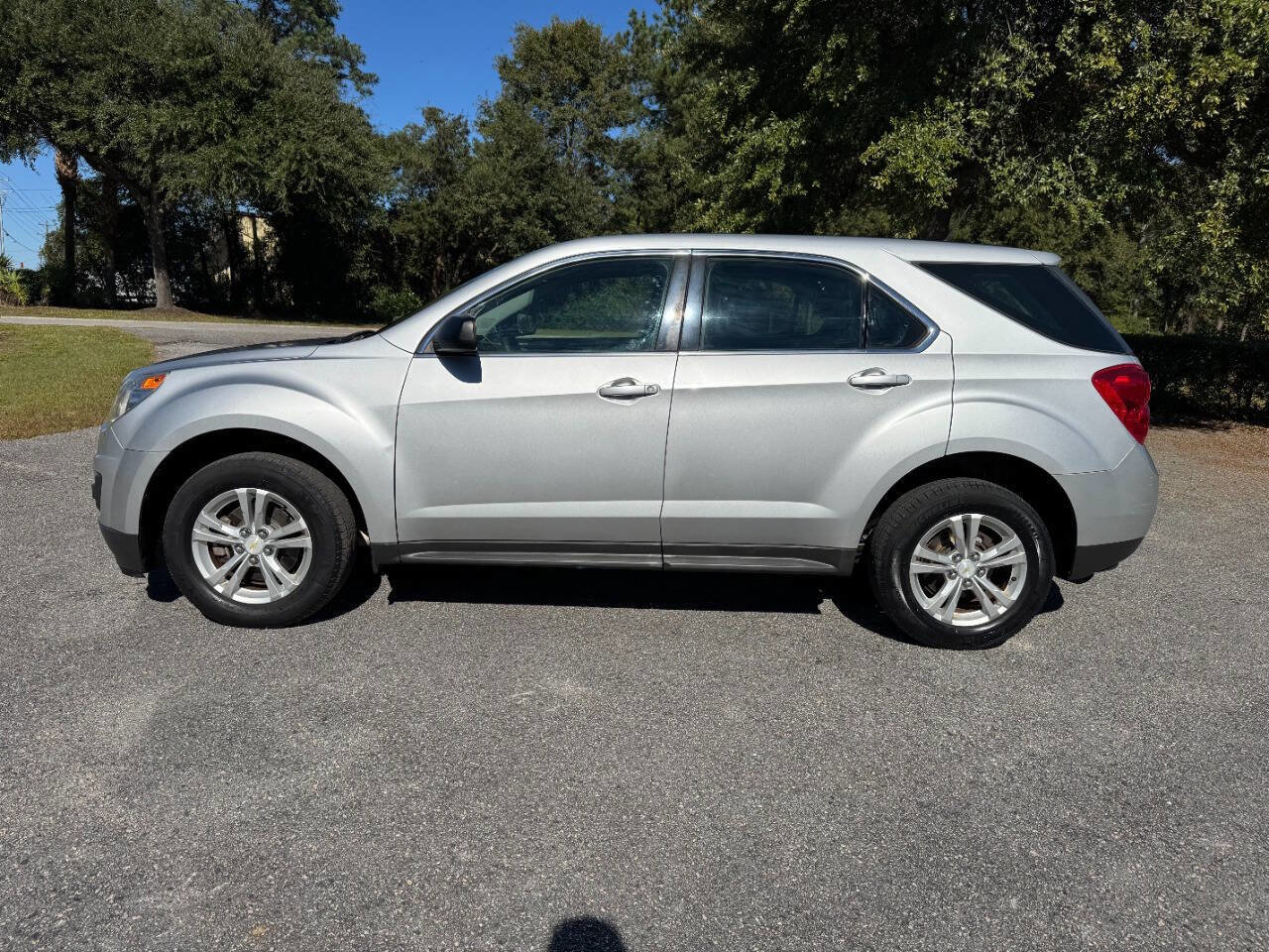 Used 2013 Chevrolet Equinox LS image 3