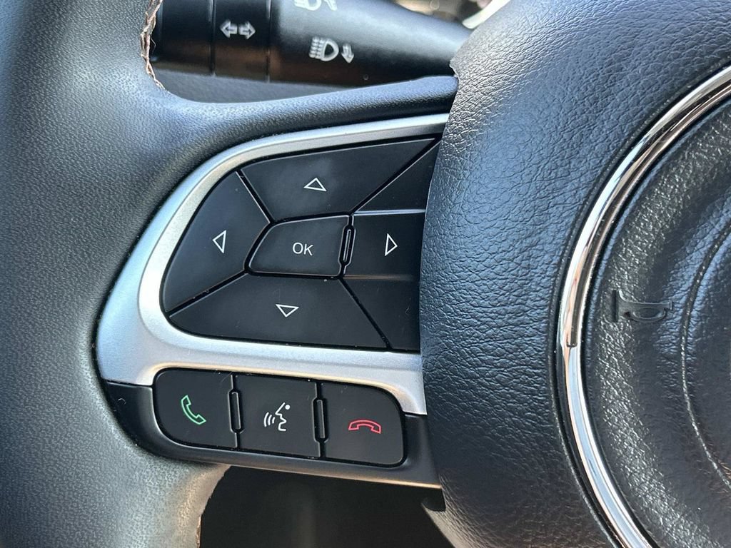 Used 2021 Jeep Compass Latitude FWD image 29