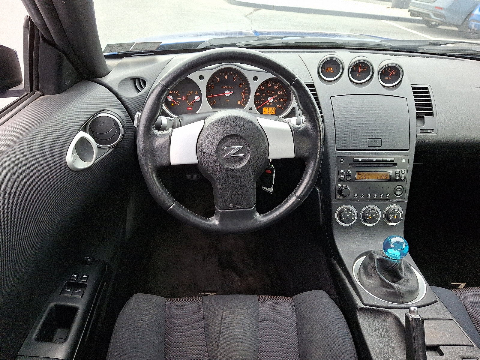 Used 2004 Nissan 350Z Touring w/ Cargo Convenience Pkg image 15