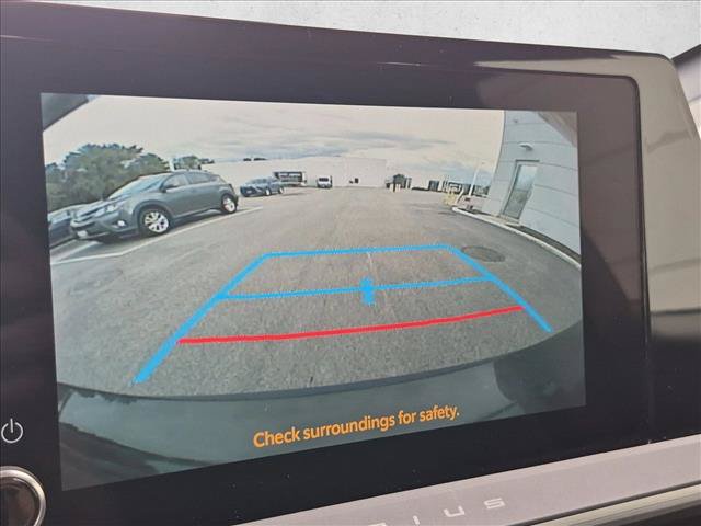 Certified 2025 Toyota Prius LE FWD image 13