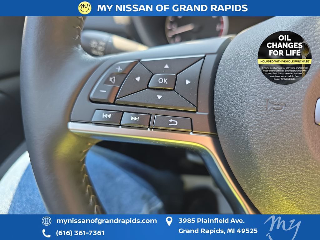 Used 2025 Nissan Sentra SV w/ All-Weather Package FWD image 16