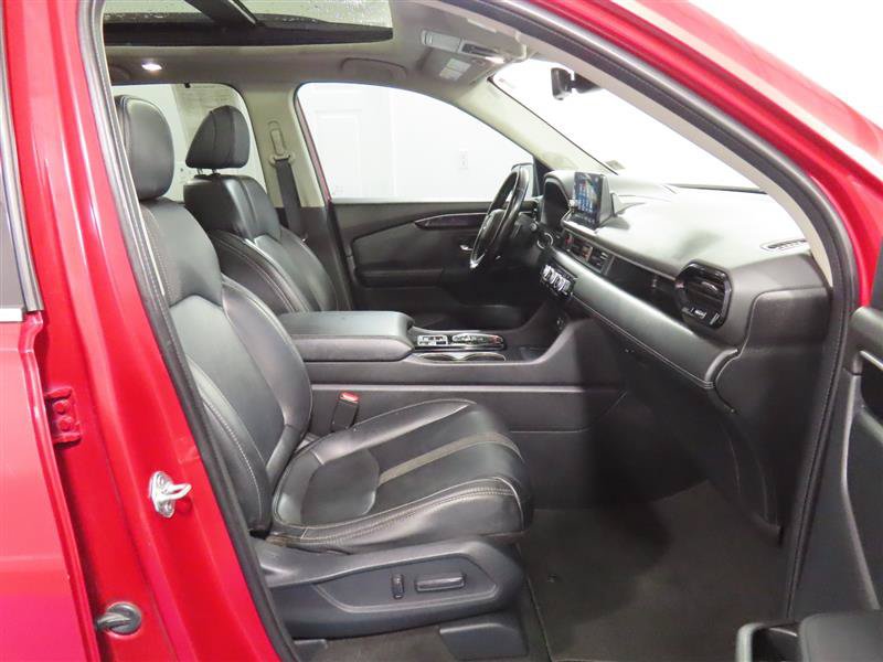 Used 2024 Honda Pilot Touring image 38