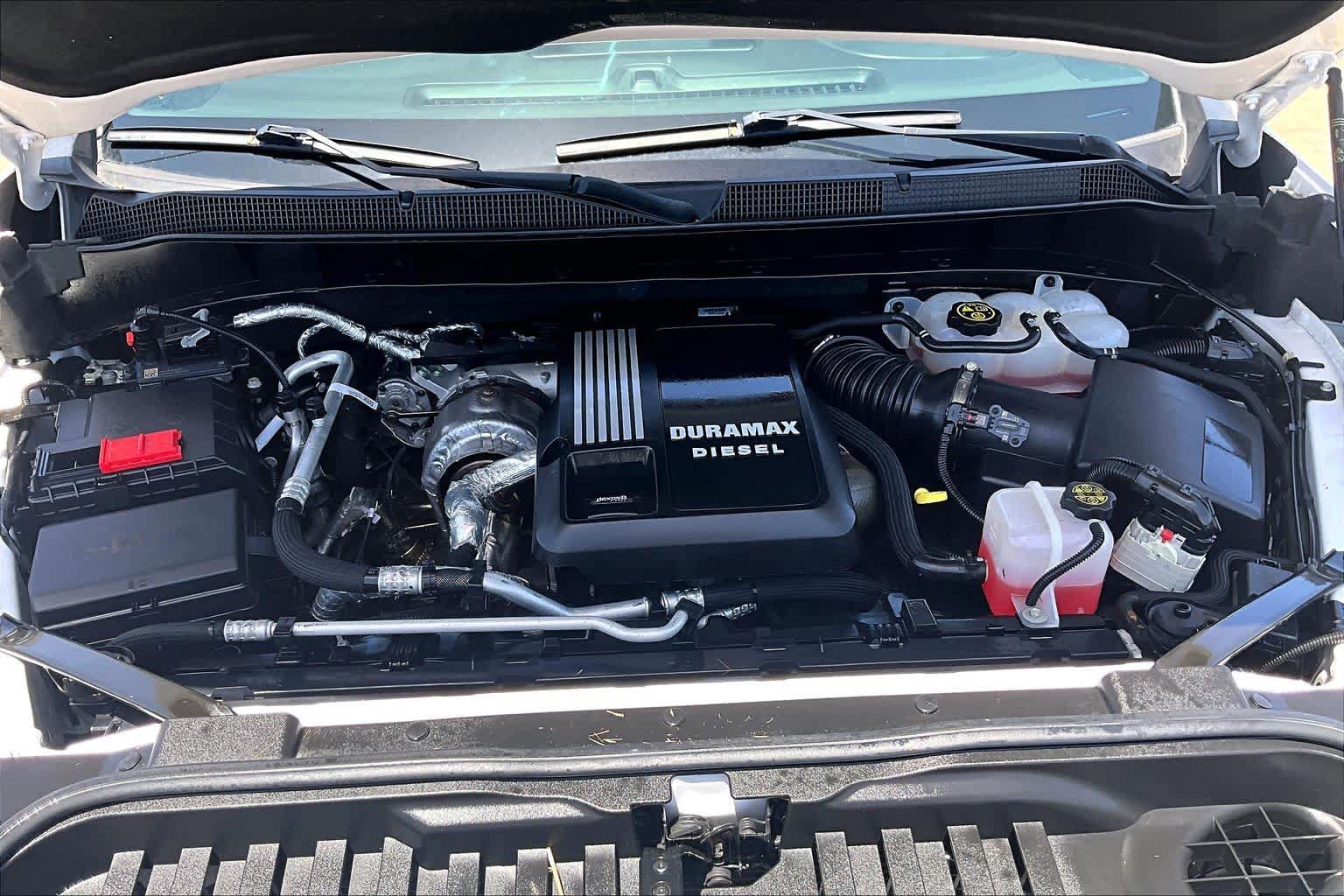 Used 2022 Chevrolet Silverado 1500 High Country AWD/4WD image 32