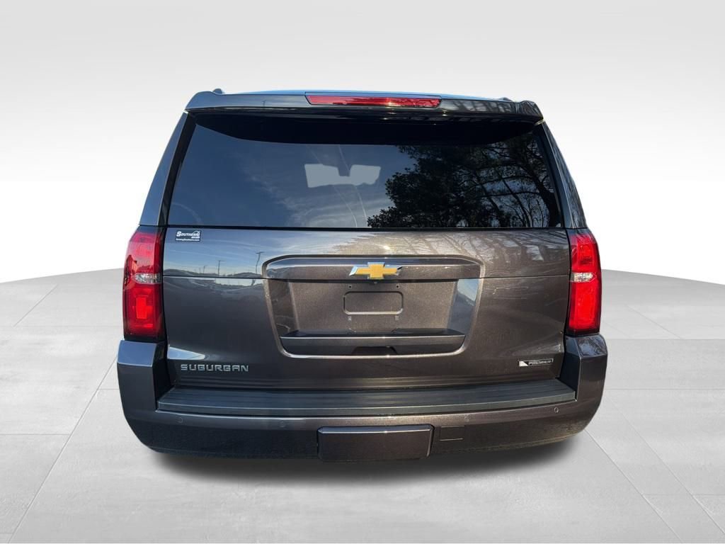 Used 2017 Chevrolet Suburban Premier image 4