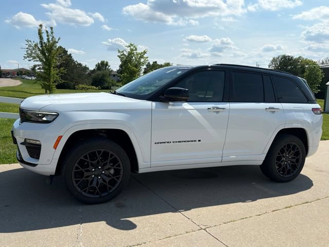 Used 2025 Jeep Grand Cherokee Summit