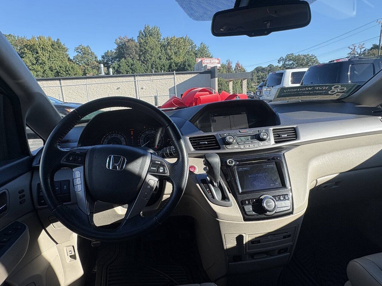 Used 2015 Honda Odyssey Touring image 17