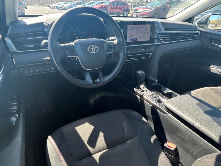 Used 2025 Toyota Camry LE FWD image 14