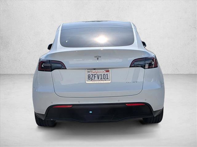 Used 2022 Tesla Model Y Long Range image 6
