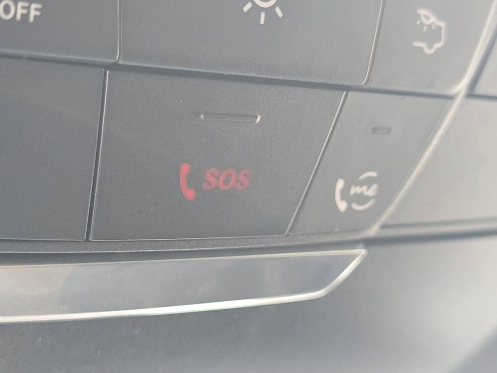 Used 2021 Mercedes-Benz C 300 4MATIC Sedan image 8