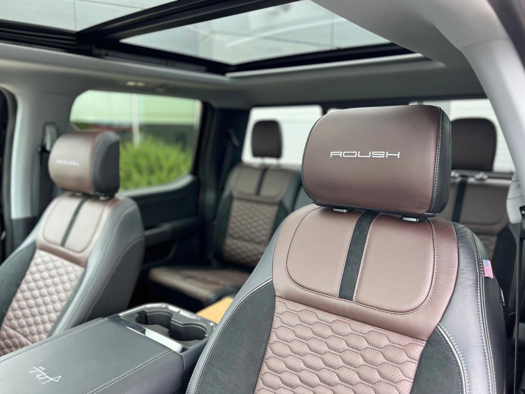 New 2025 Ford F250 Lariat w/ Lariat Ultimate Package image 24