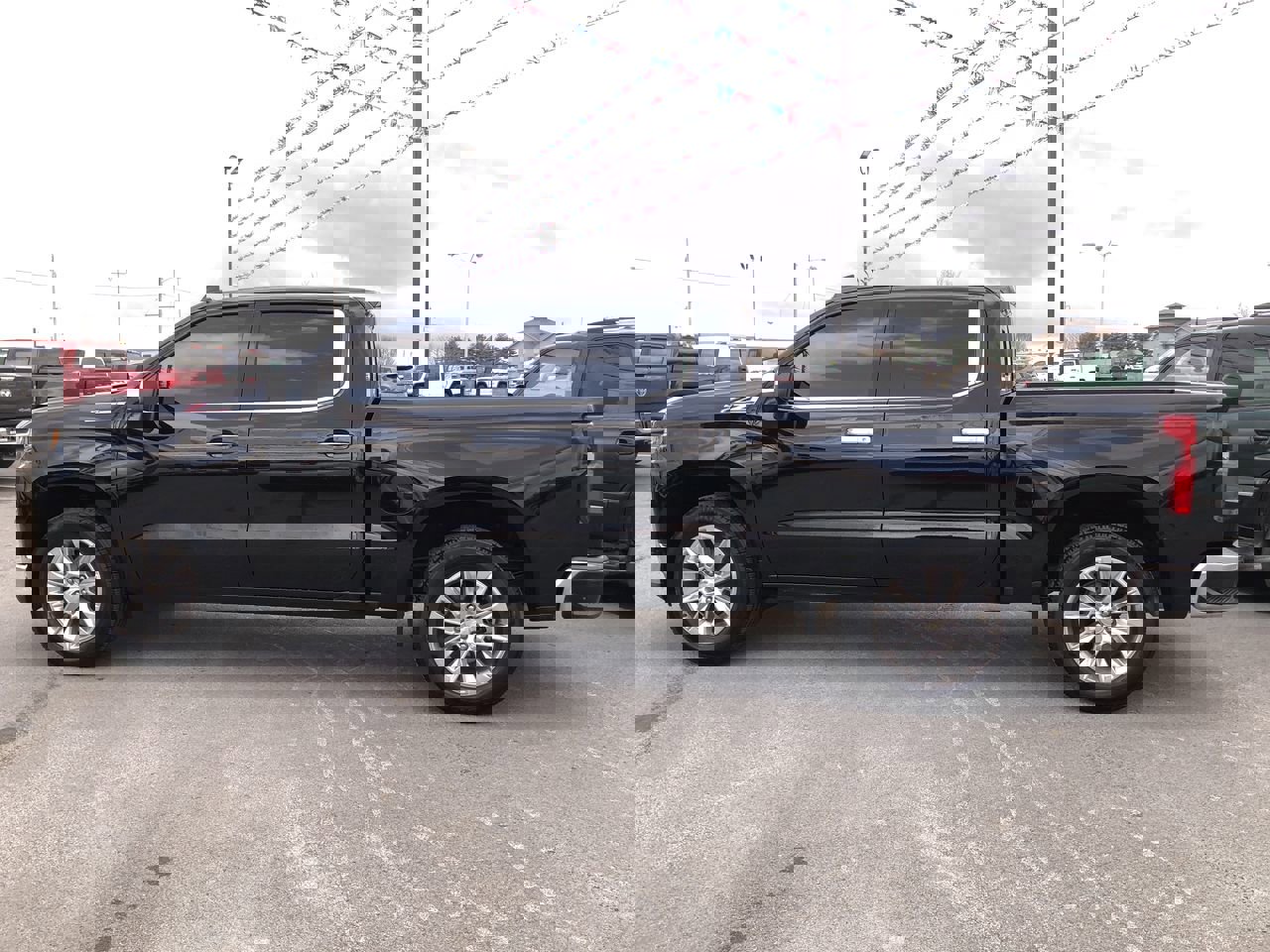 Used 2019 Chevrolet Silverado 1500 LTZ w/ LTZ Plus Package image 3