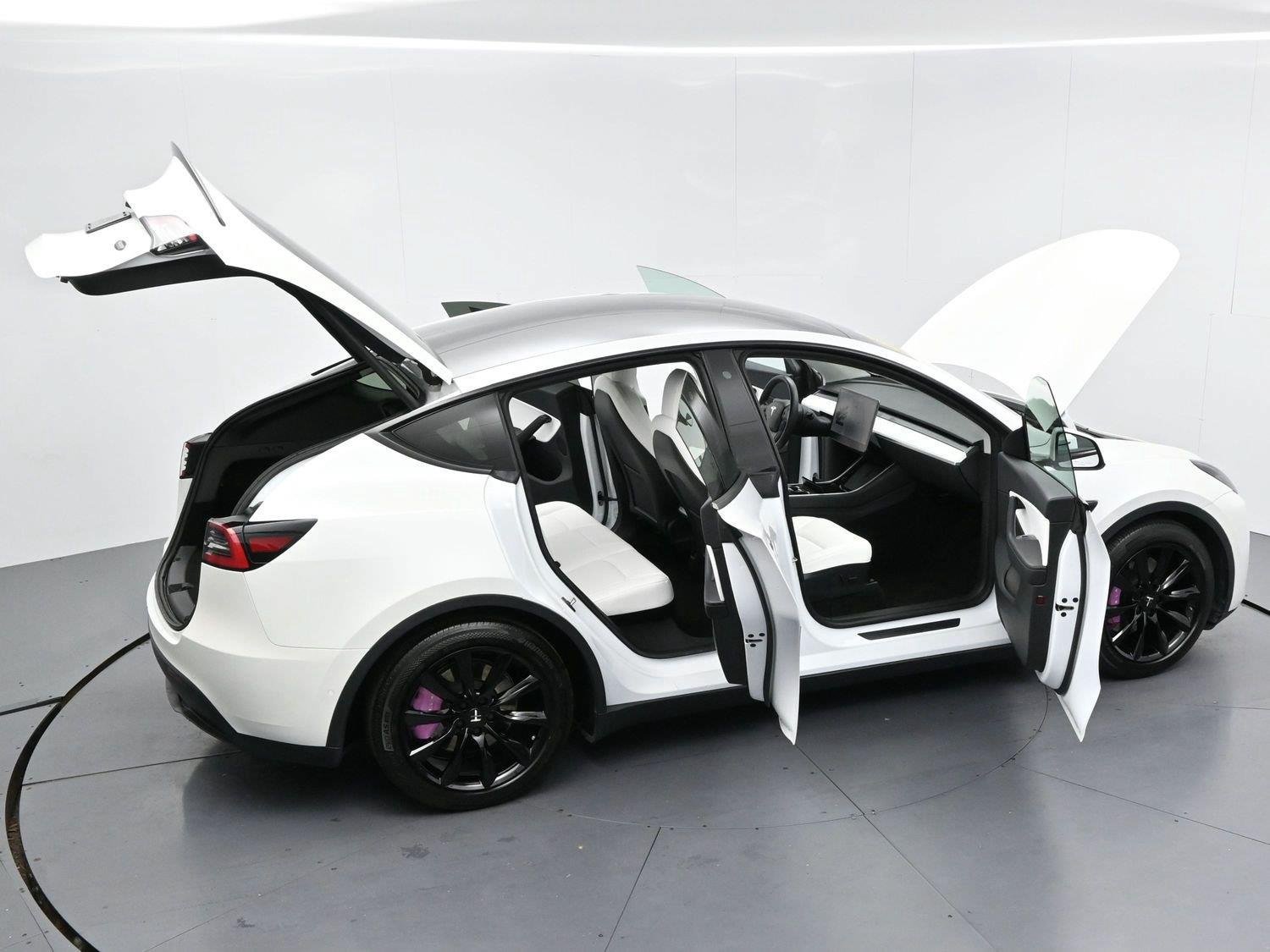 Used 2020 Tesla Model Y Performance AWD/4WD image 36