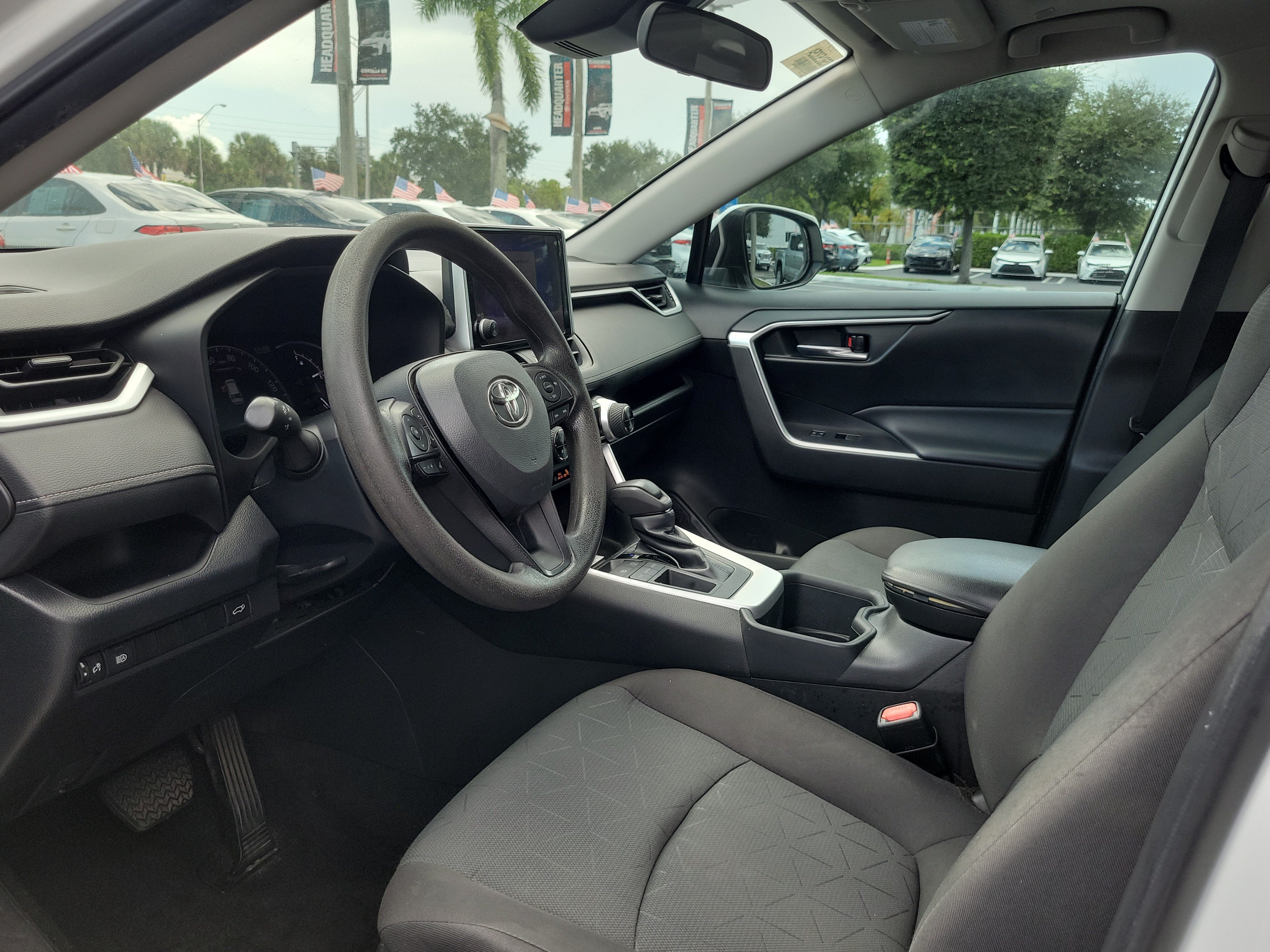 Used 2023 Toyota RAV4 XLE w/ Convenience Package FWD image 19