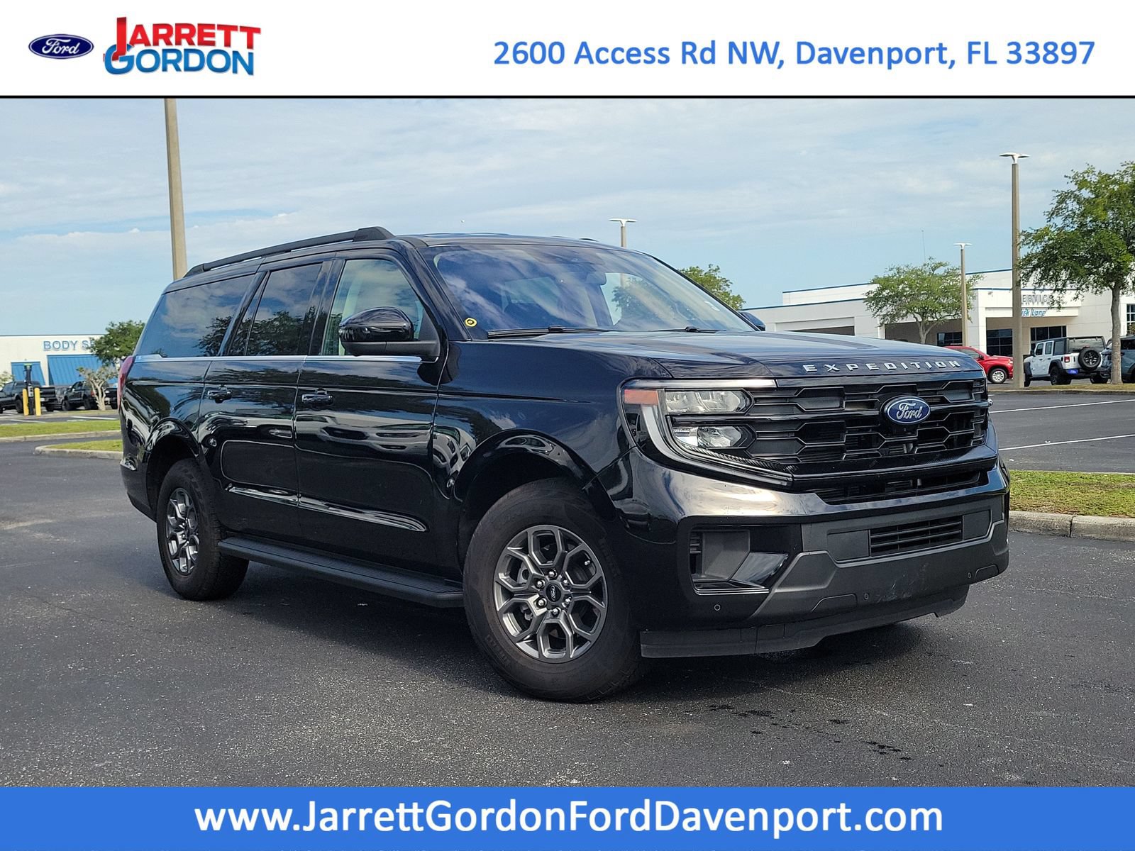 Certified 2025 Ford Expedition Max Active AWD/4WD image 1