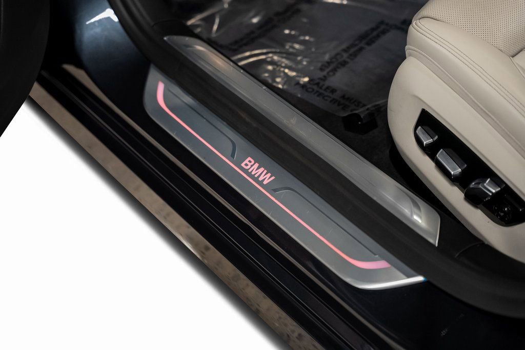 Used 2020 BMW 740i w/ Premium Package image 67