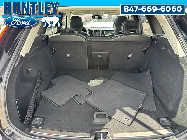 Used 2024 Volvo XC60 T8 Ultimate AWD/4WD image 12