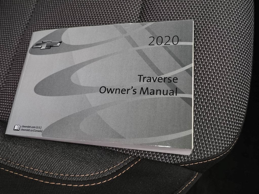 Used 2020 Chevrolet Traverse LT FWD image 40