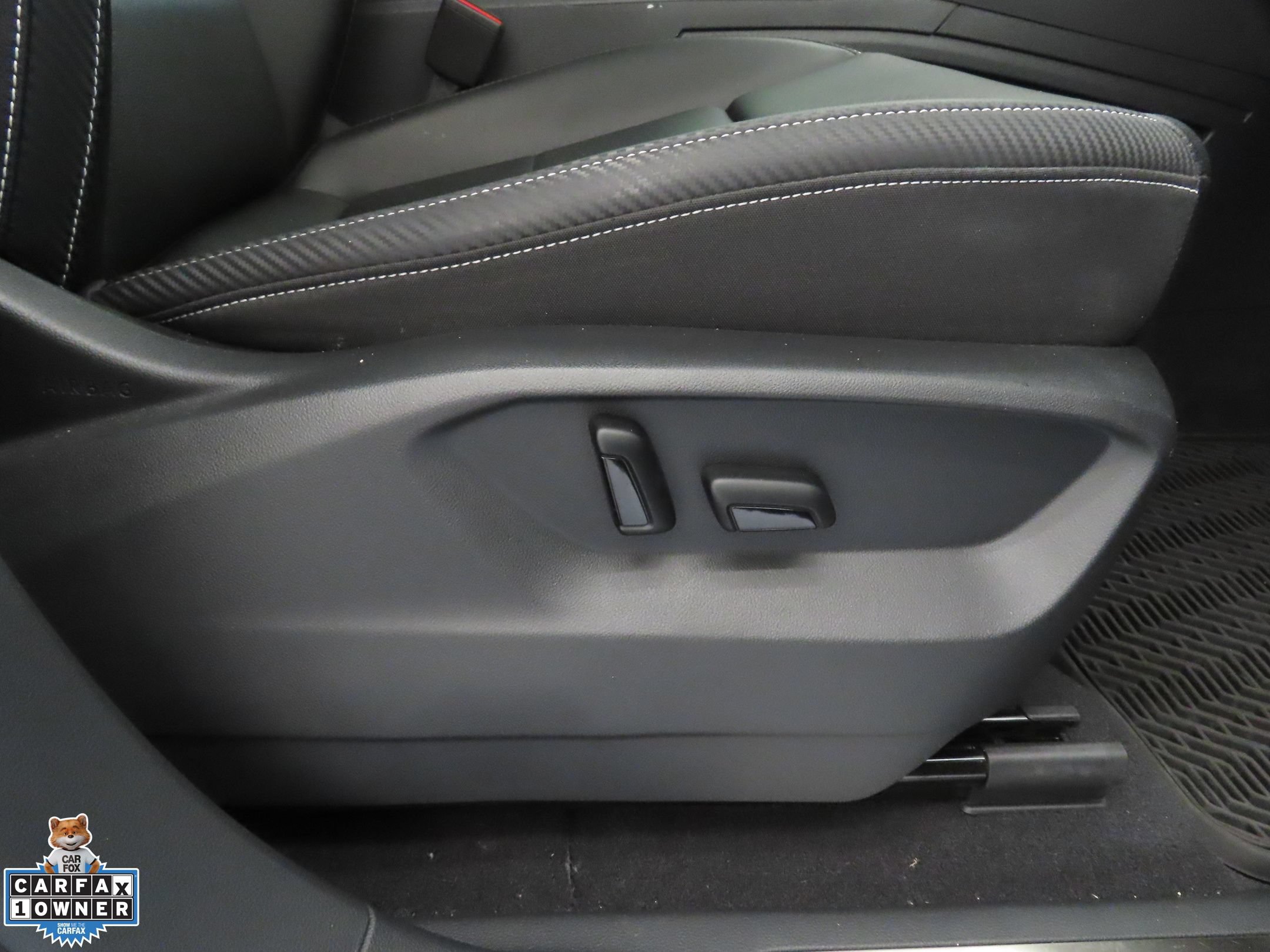 Used 2022 Volkswagen Atlas Cross Sport SEL R-Line AWD/4WD image 29