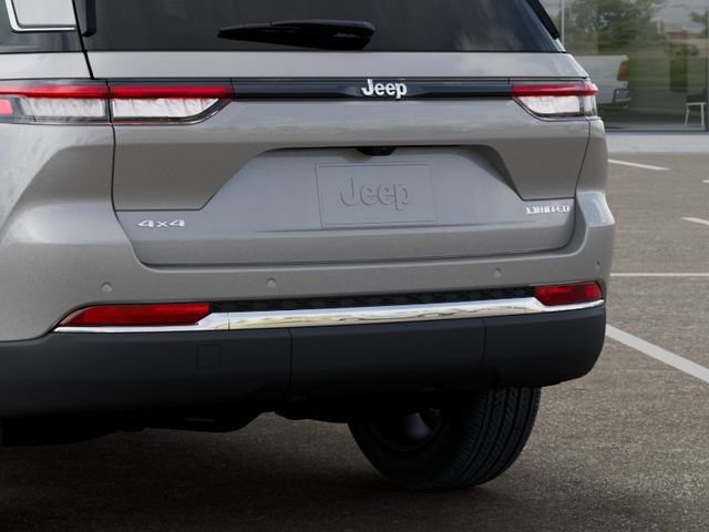 New 2025 Jeep Grand Cherokee Limited w/ Luxury Tech Group II image 13