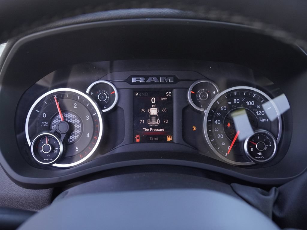 New 2026 RAM 2500 Big Horn AWD/4WD image 14
