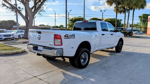 Used 2022 RAM 3500 Tradesman w/ Chrome Appearance Group image 7