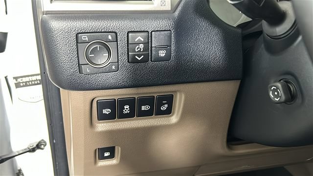 Used 2023 Lexus GX 460 Premium AWD/4WD image 19