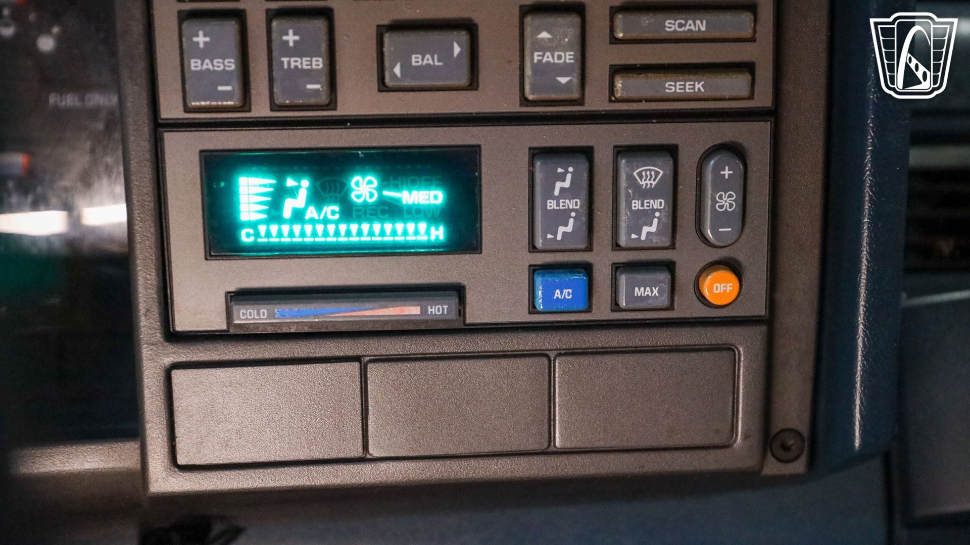 Used 1990 Chevrolet Silverado 1500 2WD Extended Cab image 17