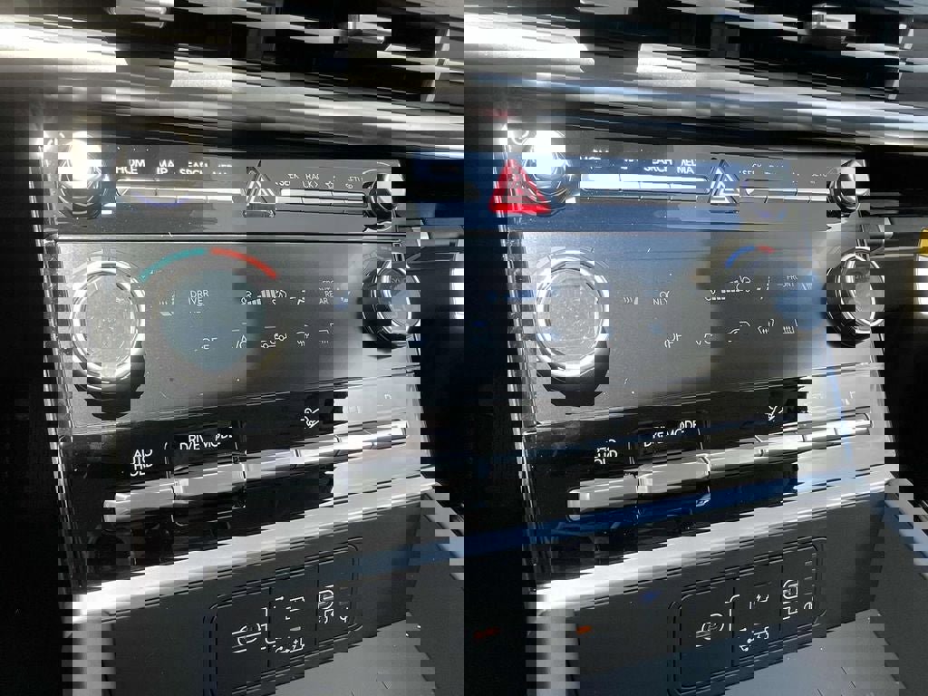 New 2026 Hyundai Santa Fe SEL image 17