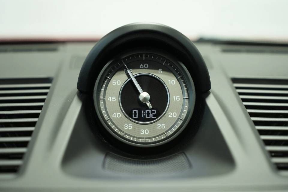 Certified 2023 Porsche 911 Turbo AWD/4WD image 37