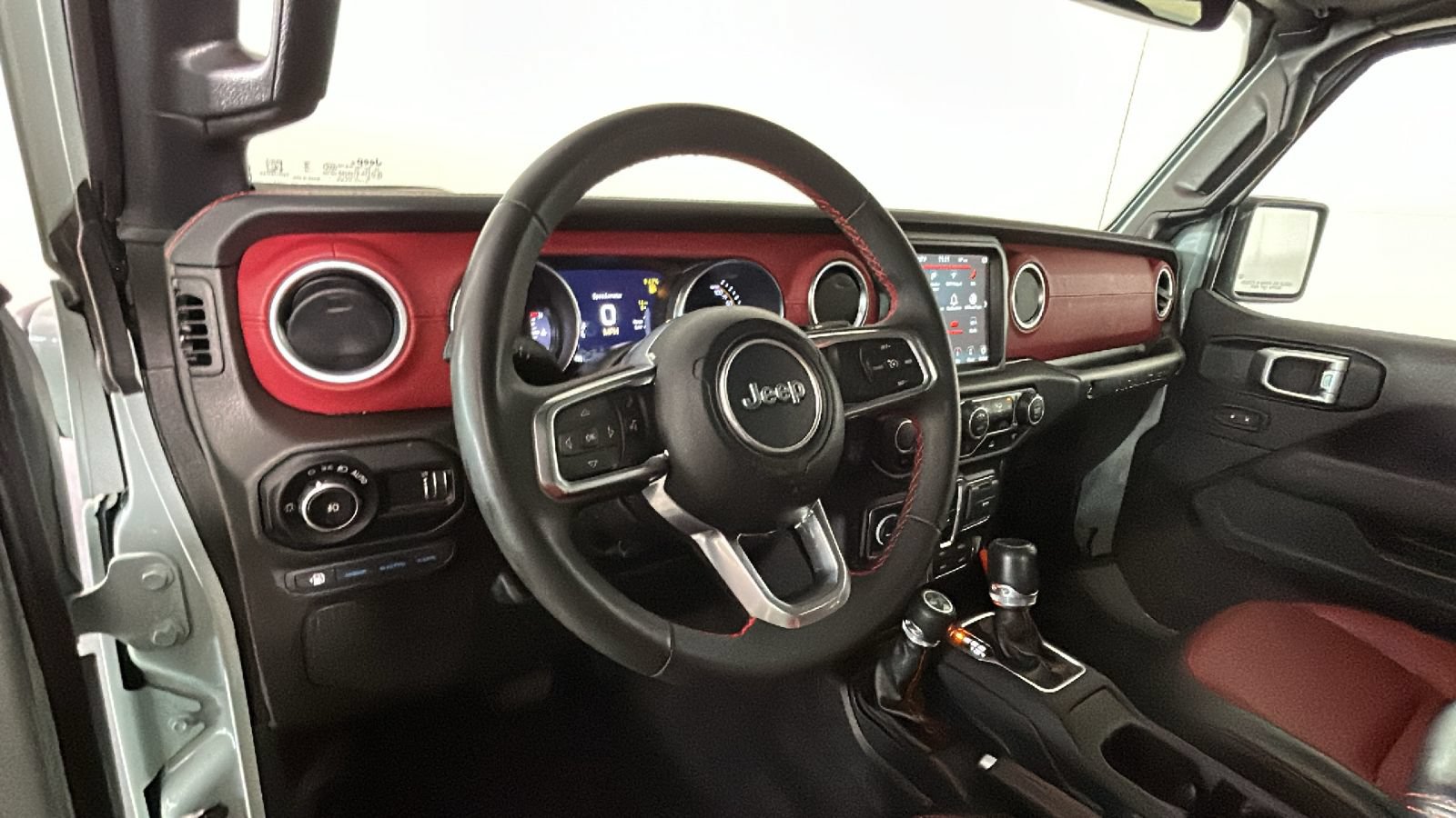 Used 2023 Jeep Wrangler Unlimited Rubicon 4xe AWD/4WD image 15