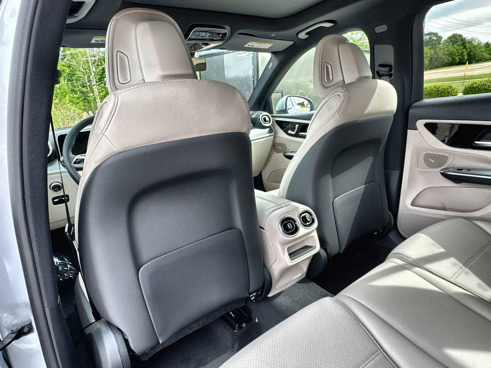 New 2026 Mercedes-Benz GLC 300 image 18