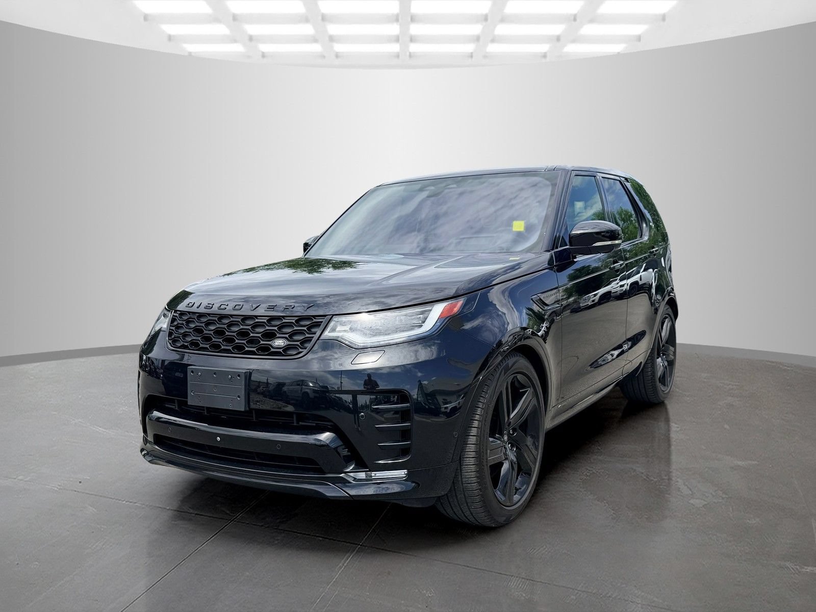 Used 2022 Land Rover Discovery HSE R-Dynamic