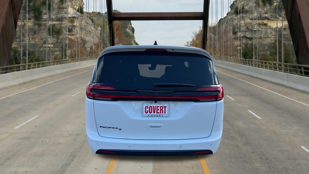 New 2026 Chrysler Pacifica Select w/ S Appearance Package FWD image 9