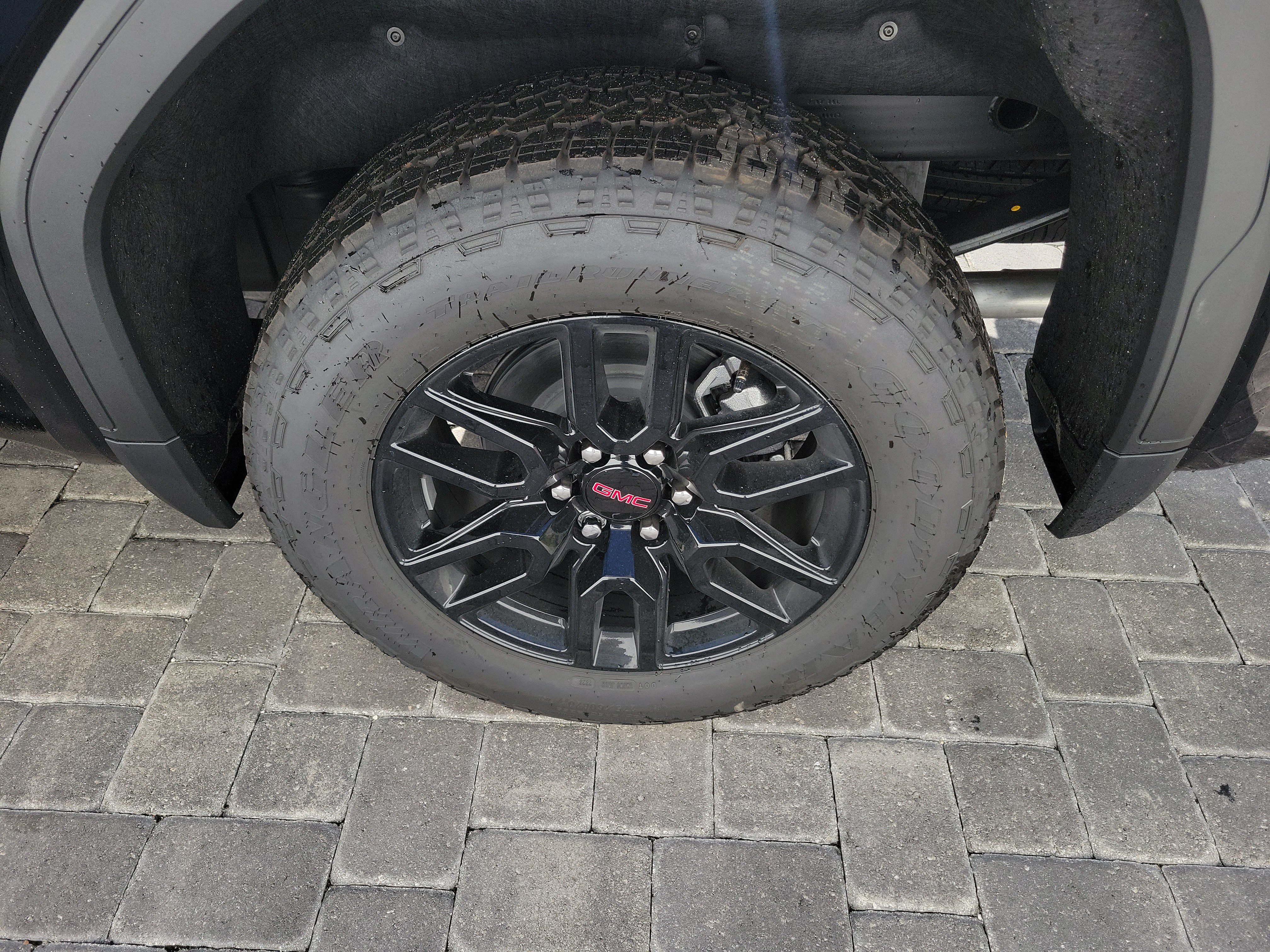 New 2026 GMC Sierra 1500 Elevation w/ Elevation Premium Package AWD/4WD image 11