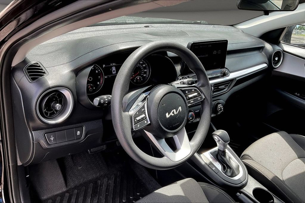 Used 2024 Kia Forte LXS FWD image 21