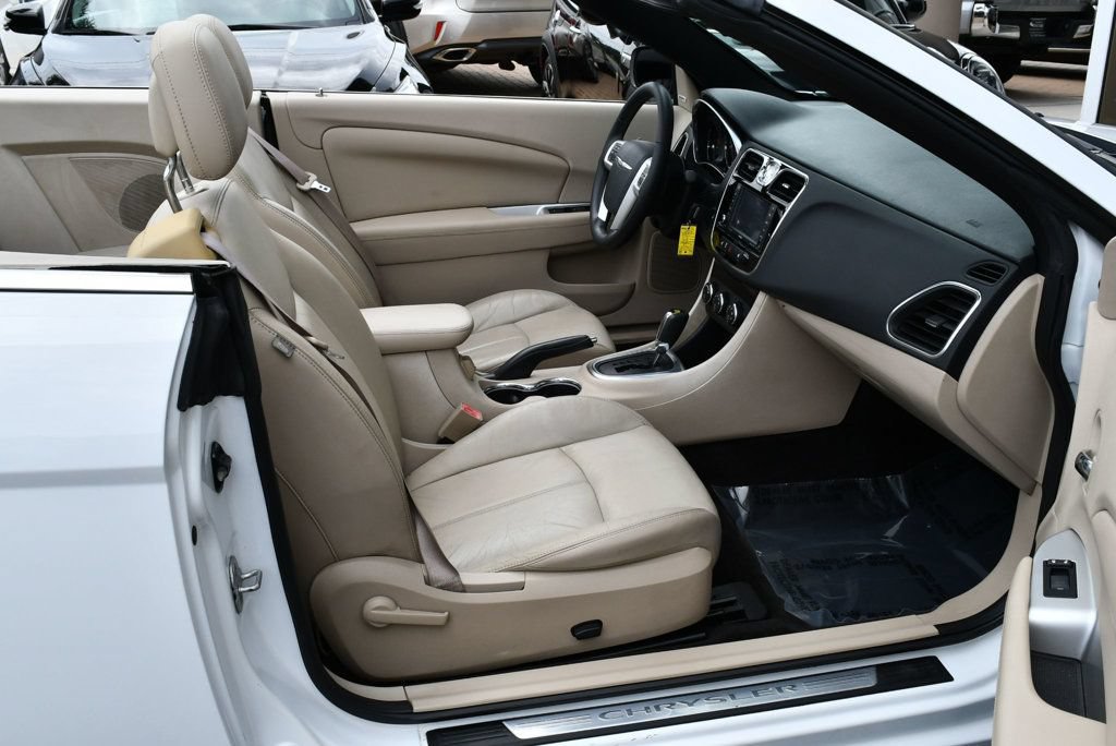 Used 2012 Chrysler 200 Limited FWD image 59