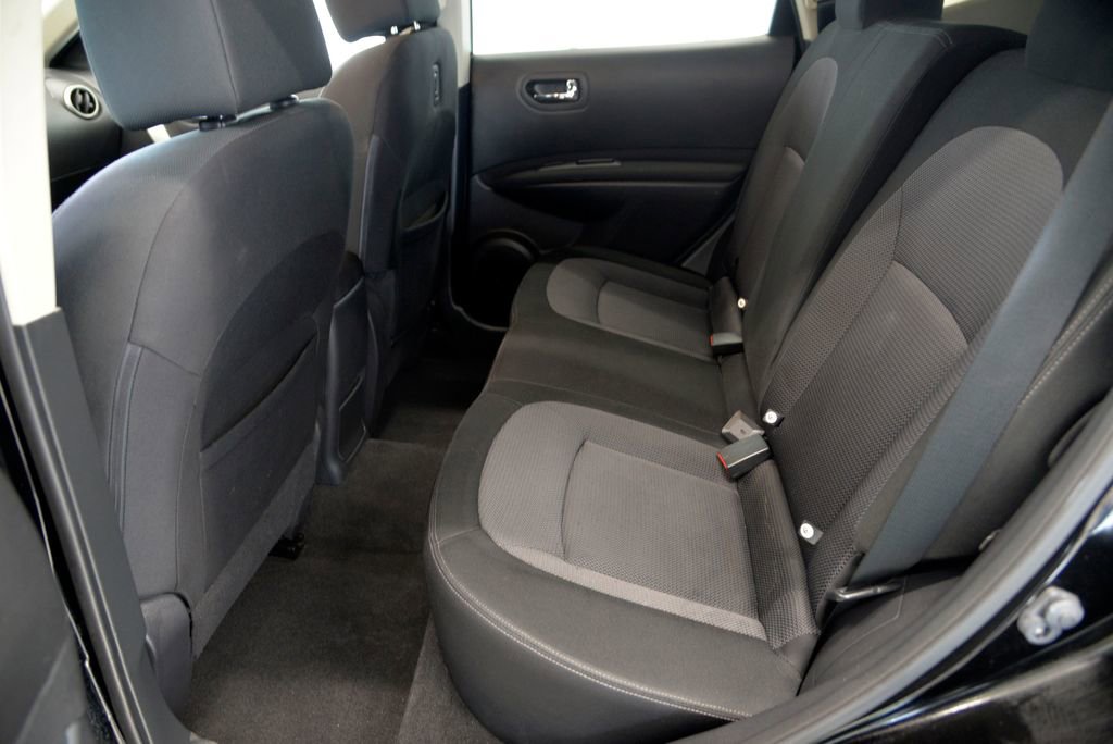 Used 2012 Nissan Rogue SV AWD/4WD image 27