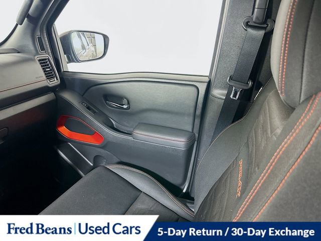 Used 2022 Nissan Frontier PRO-4X AWD/4WD image 24